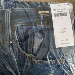 Abercrombie and Fitch high rise blue jeans
